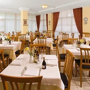 Parigi Hotel Cervia
